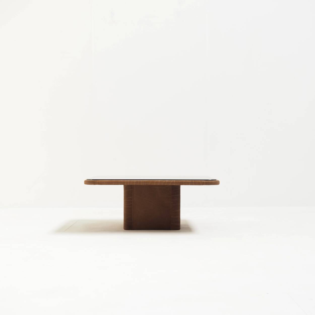 "DS-47" leather coffee table by De Sede, Switzerland, 1970s