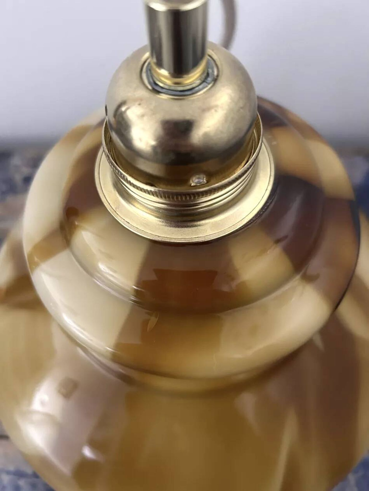 Suspension vintage en opaline marbrée