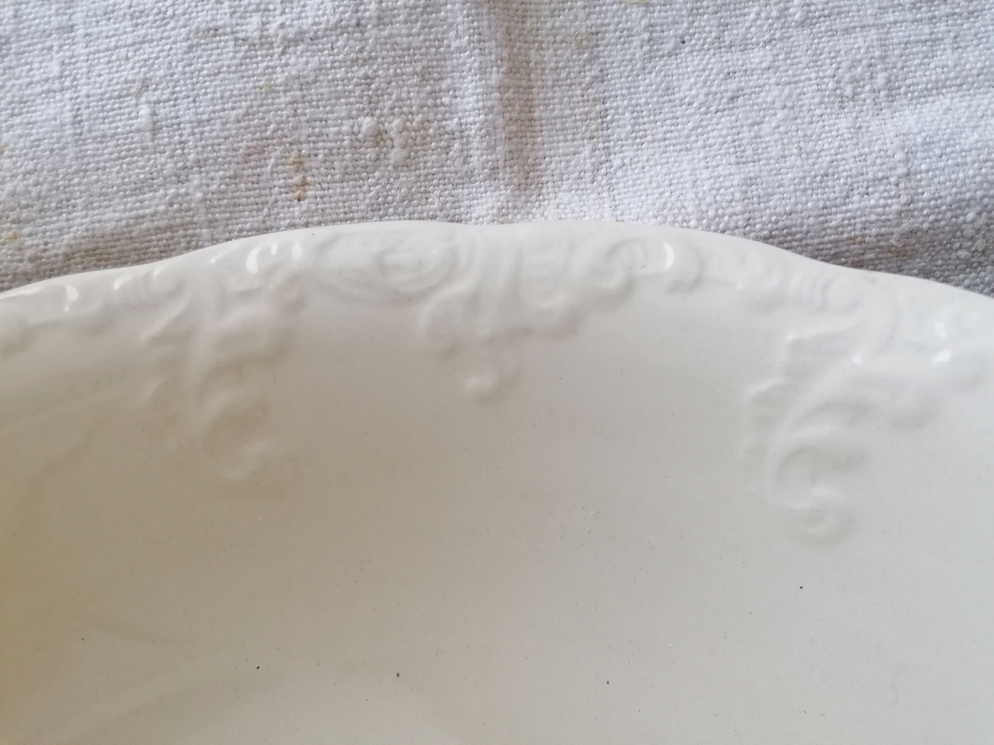 Salad bowl in Belgian earthenware Boch and brothers