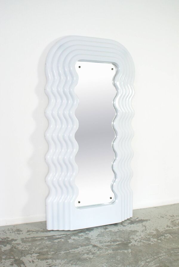 Miroir à led Ultrafragola par Ettore Sottsass