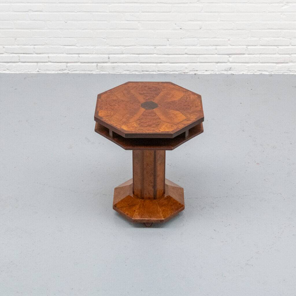 Table d'appoint Art Déco en loupe de bois