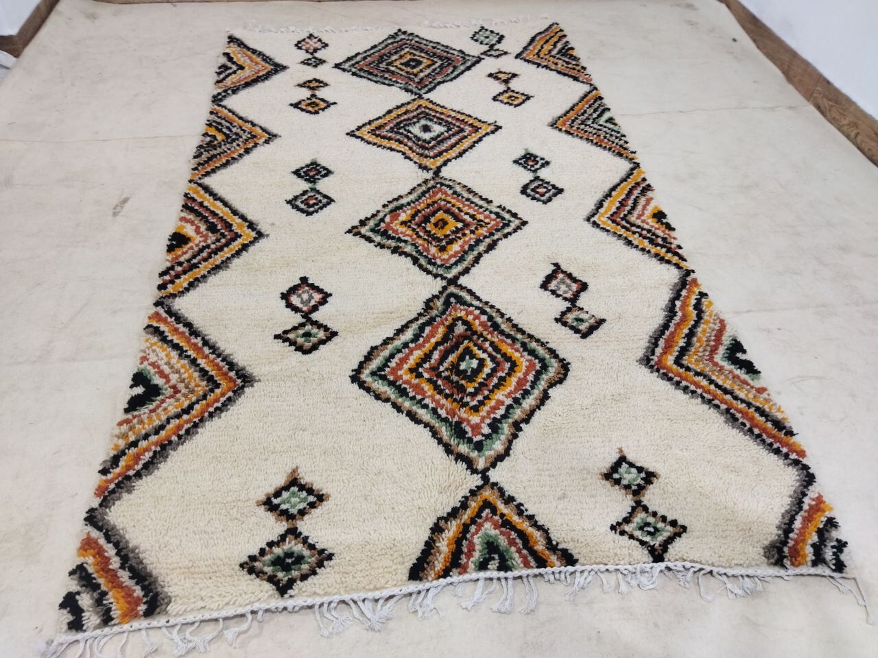 247x146cm moroccan berbere carpet