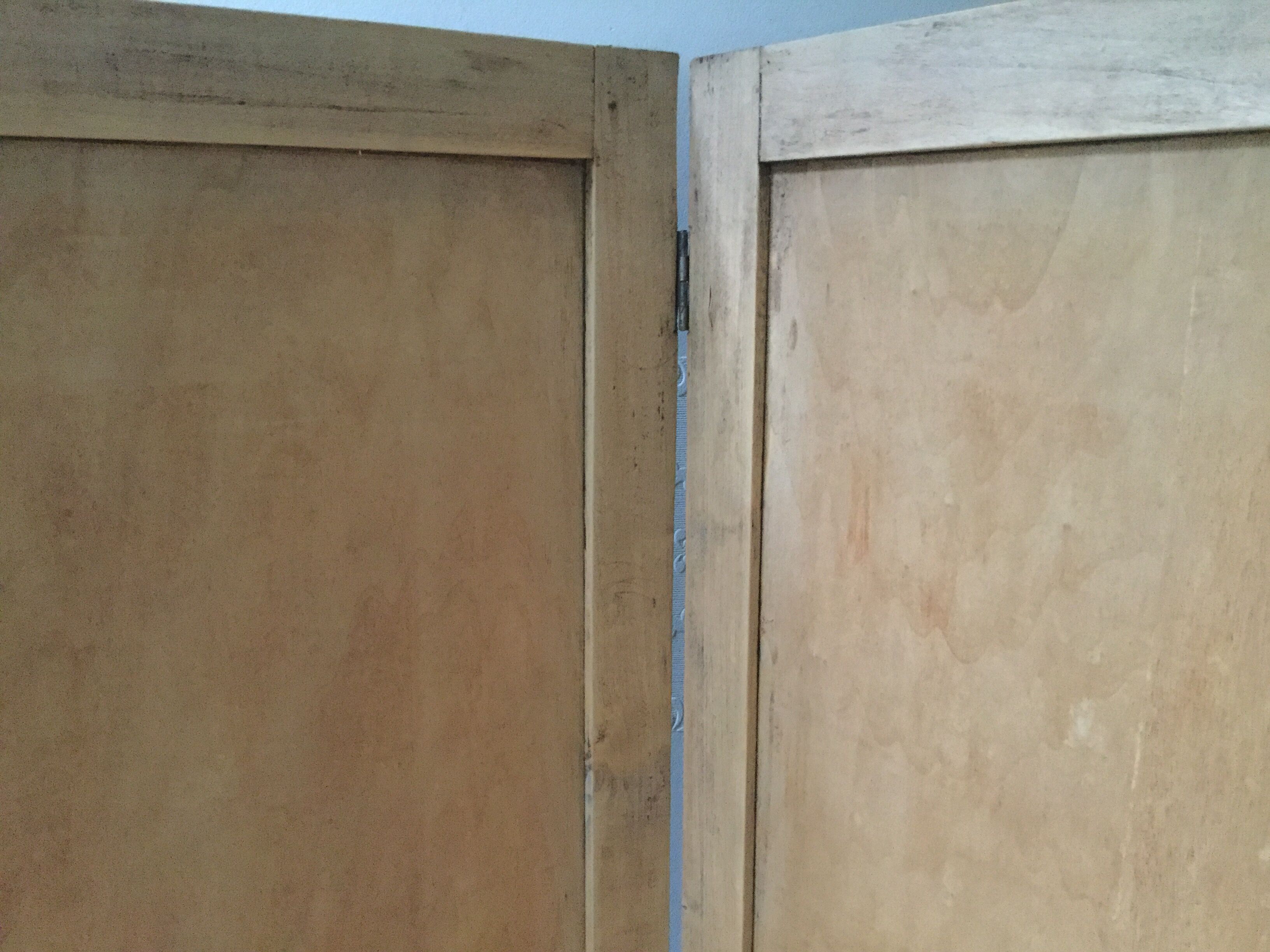 Wooden screen