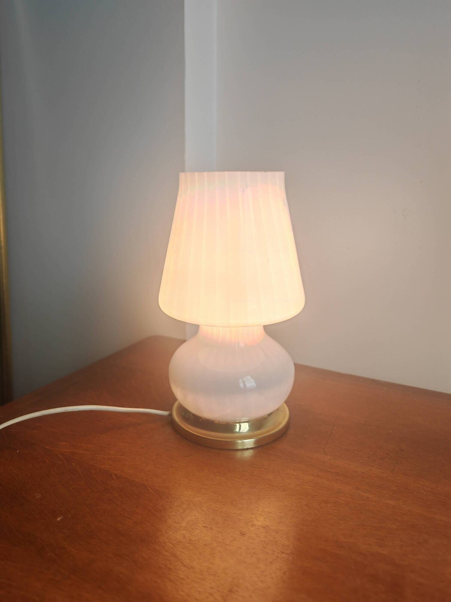 Vintage Murano / Vetri Mushroom Lamp - Opaline Glass & Brass - 1970s