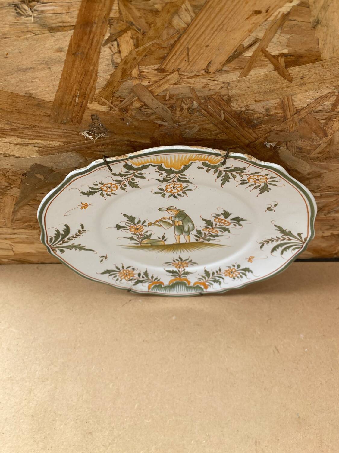 Ancienne Assiette MOUSTIERS Céramique Décor Vert & Orange Vintage #B195
