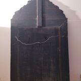 Repelled brass pareclose mirror