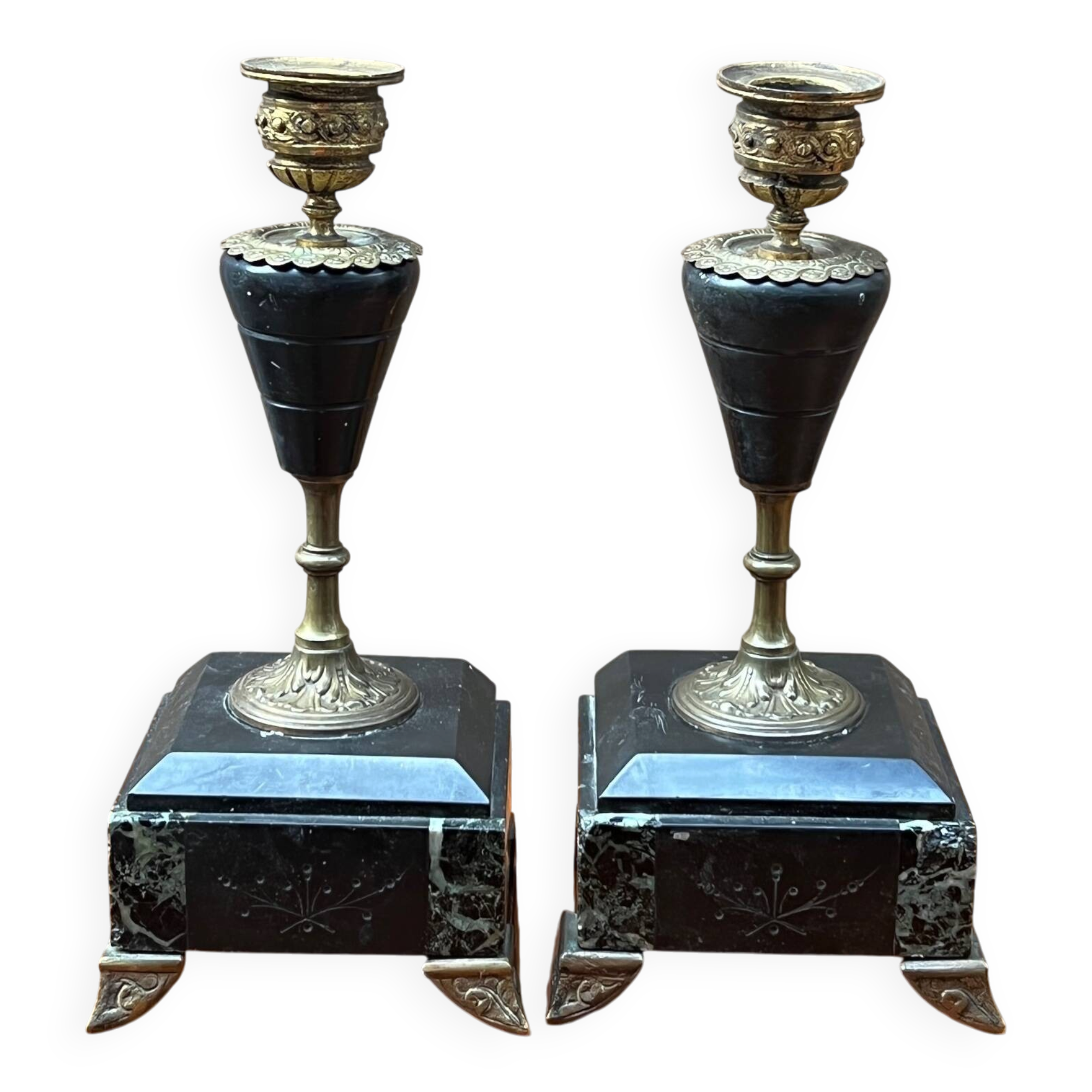 Pair of Napoleon III candlesticks. Bicolour marble, gilded bronze.