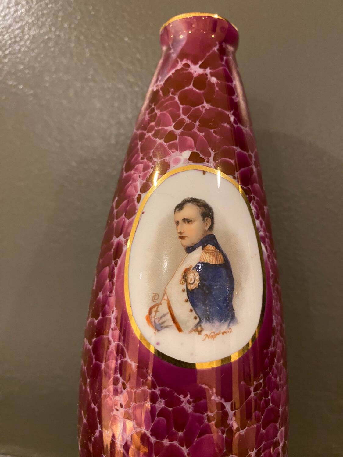 Soliflore Napoleon in Limoges porcelain