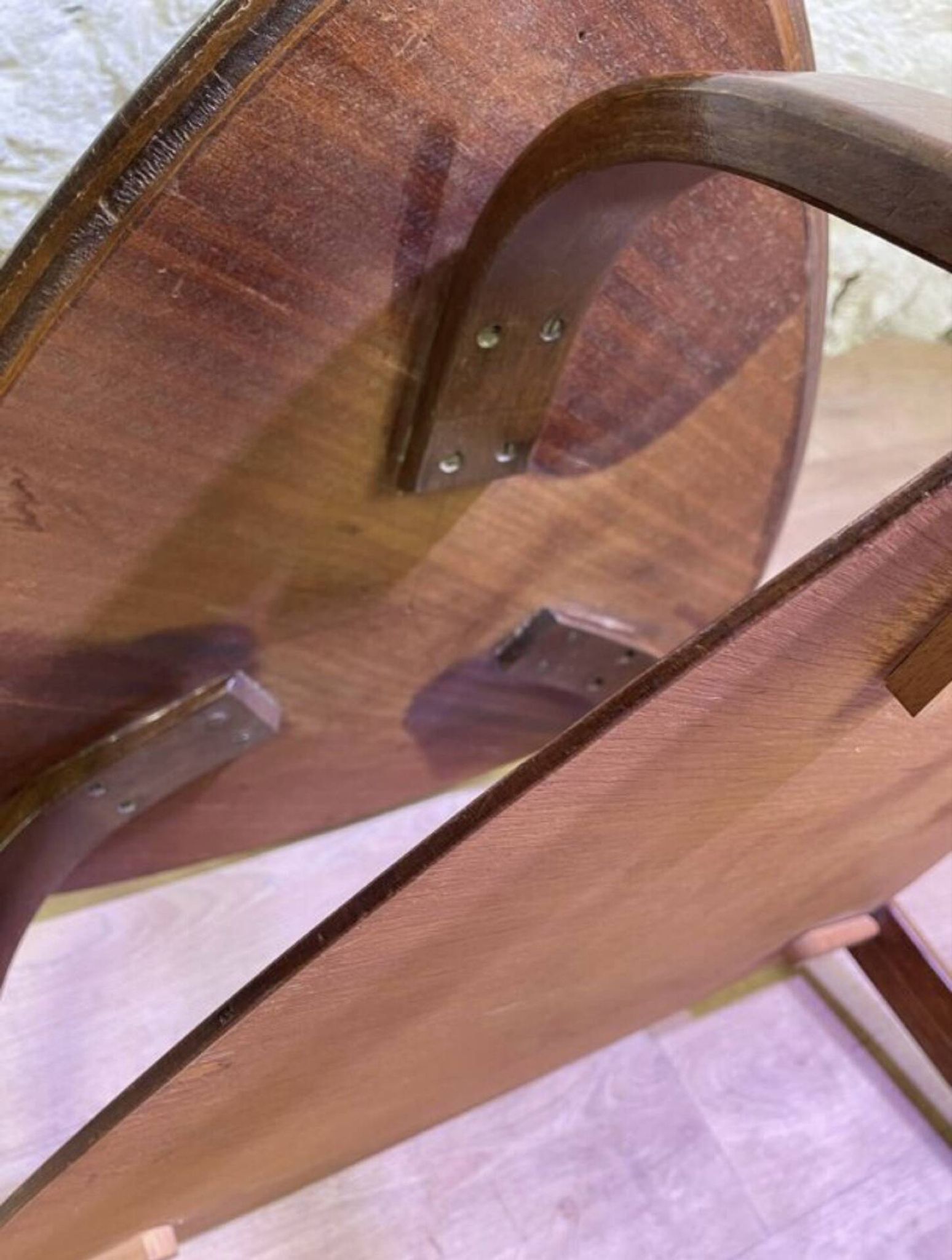 Guéridon tripode Bow Wood par Steiner