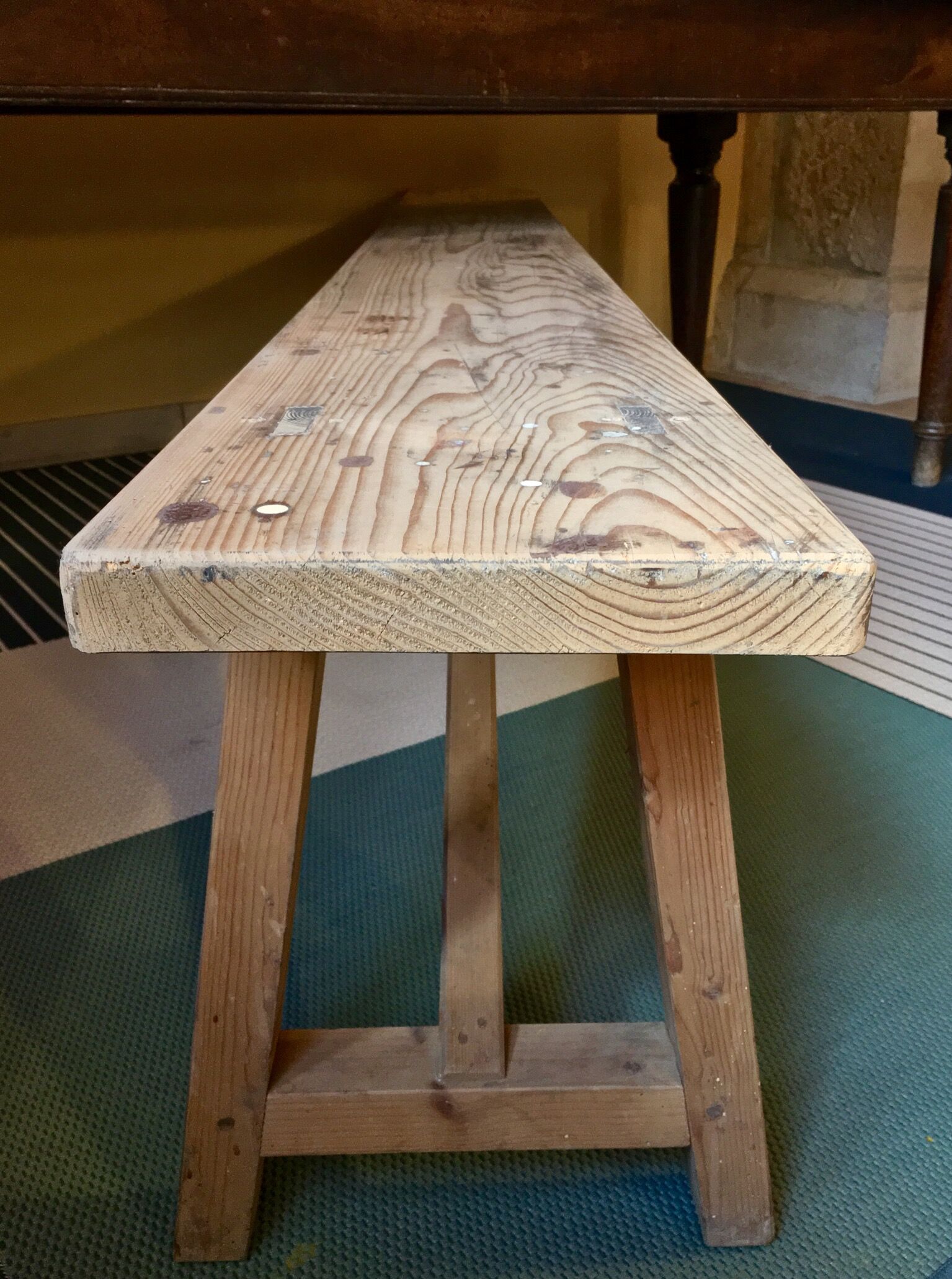 Banc de ferme ou d’école