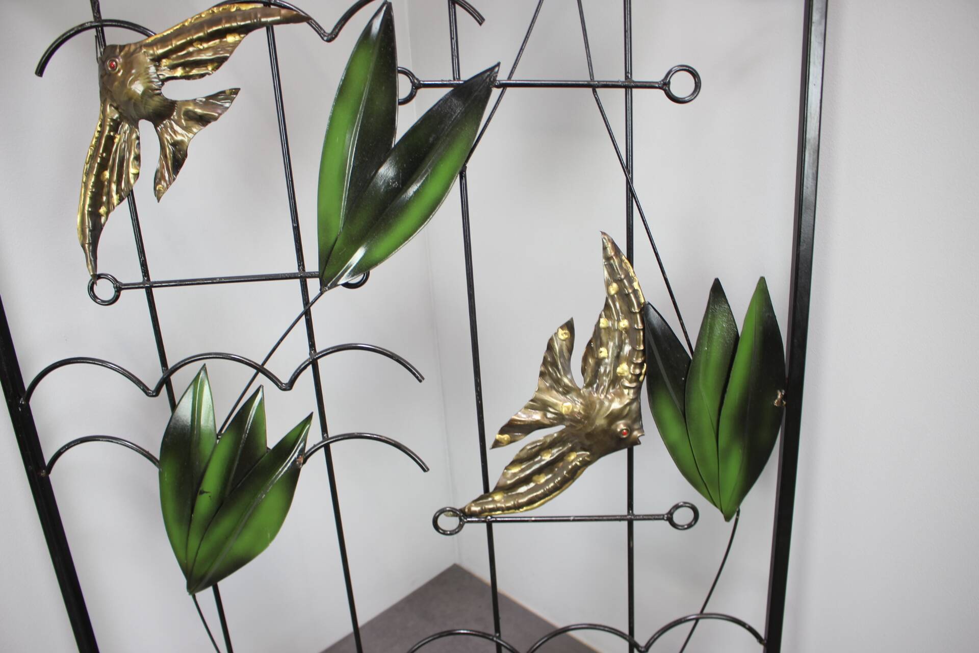 Room divider