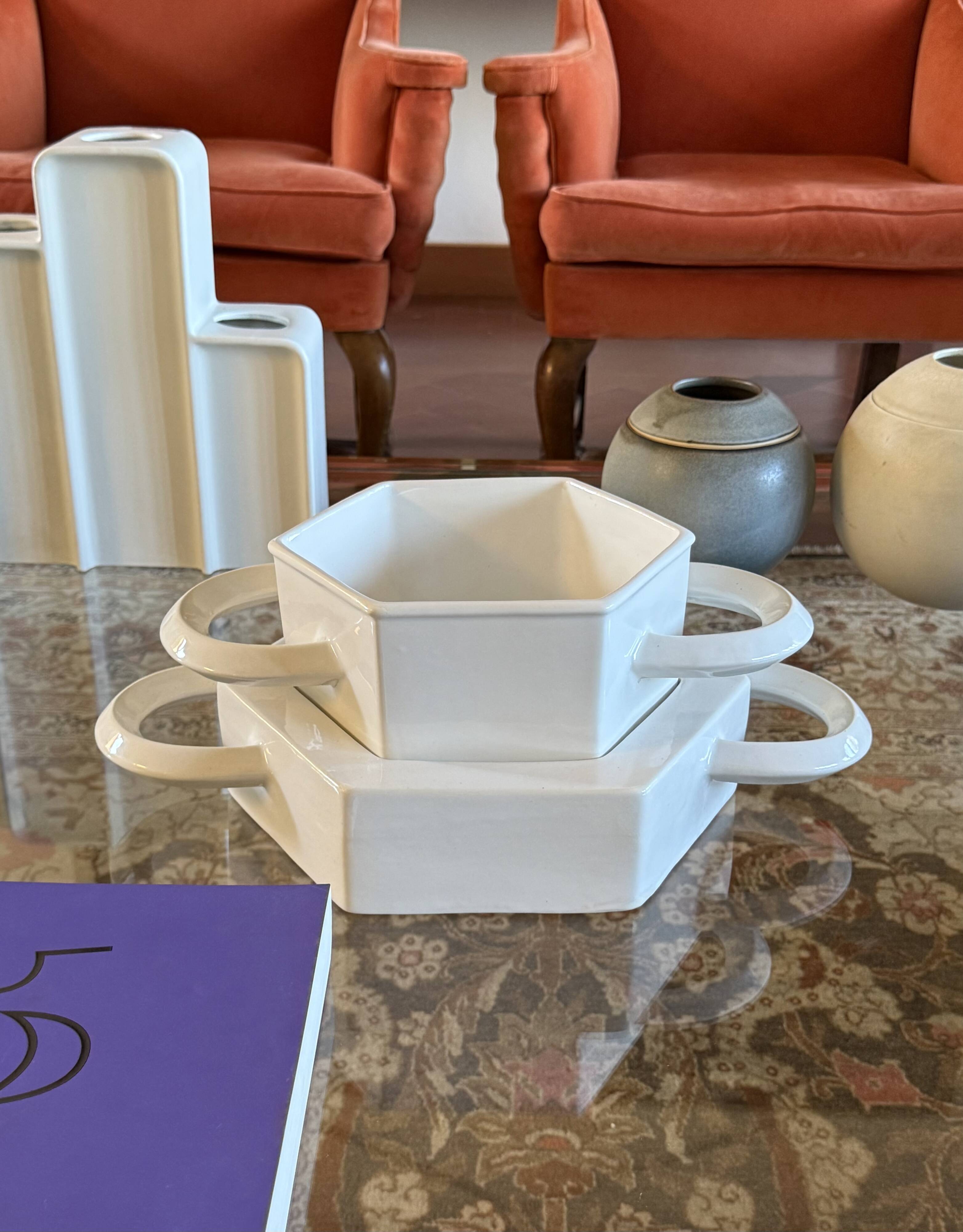 Sergio Asti, white ceramic centerpiece, Gabbianelli Italy ca. 1970