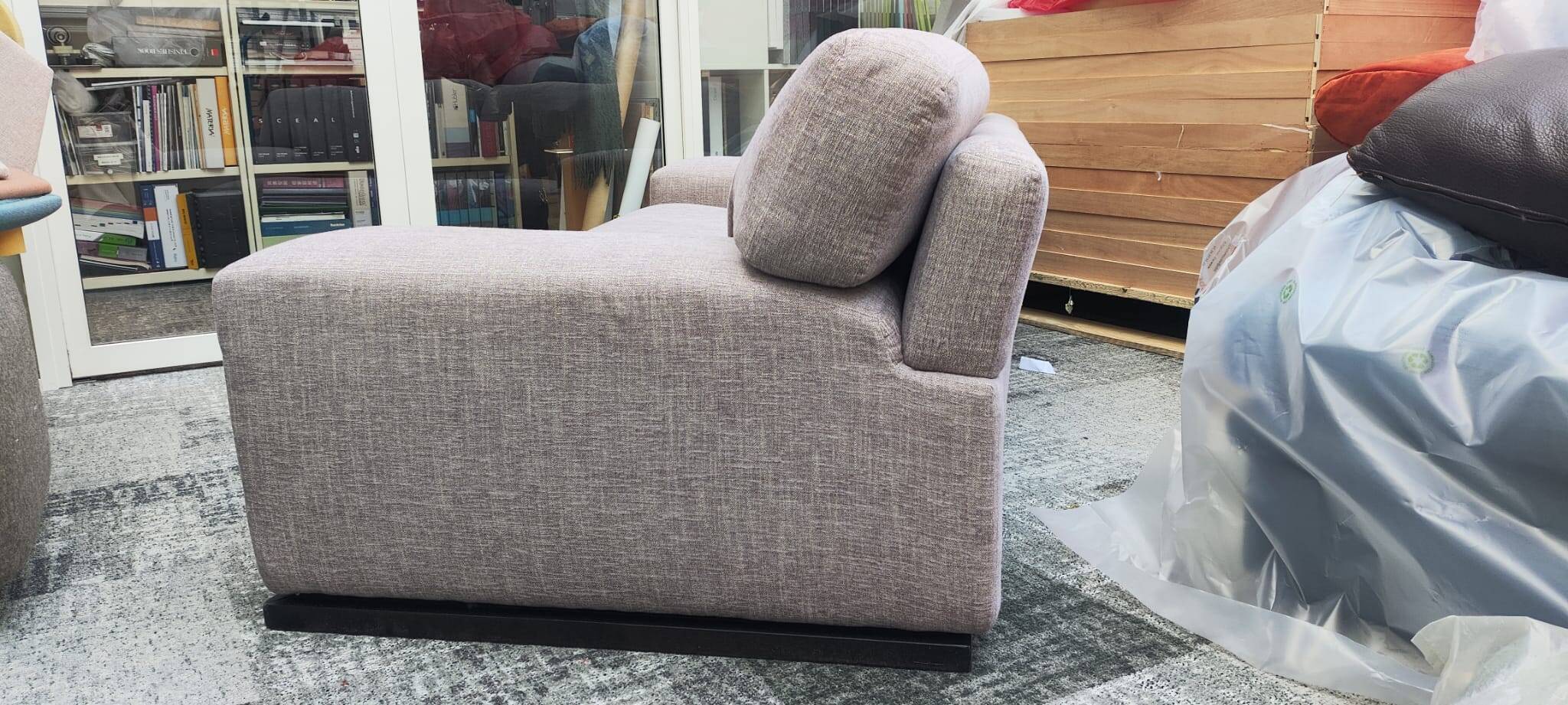 Beige 3-seater sofa, fully renovated.