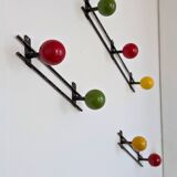 Porte manteau mural boules bois métal noir années 60