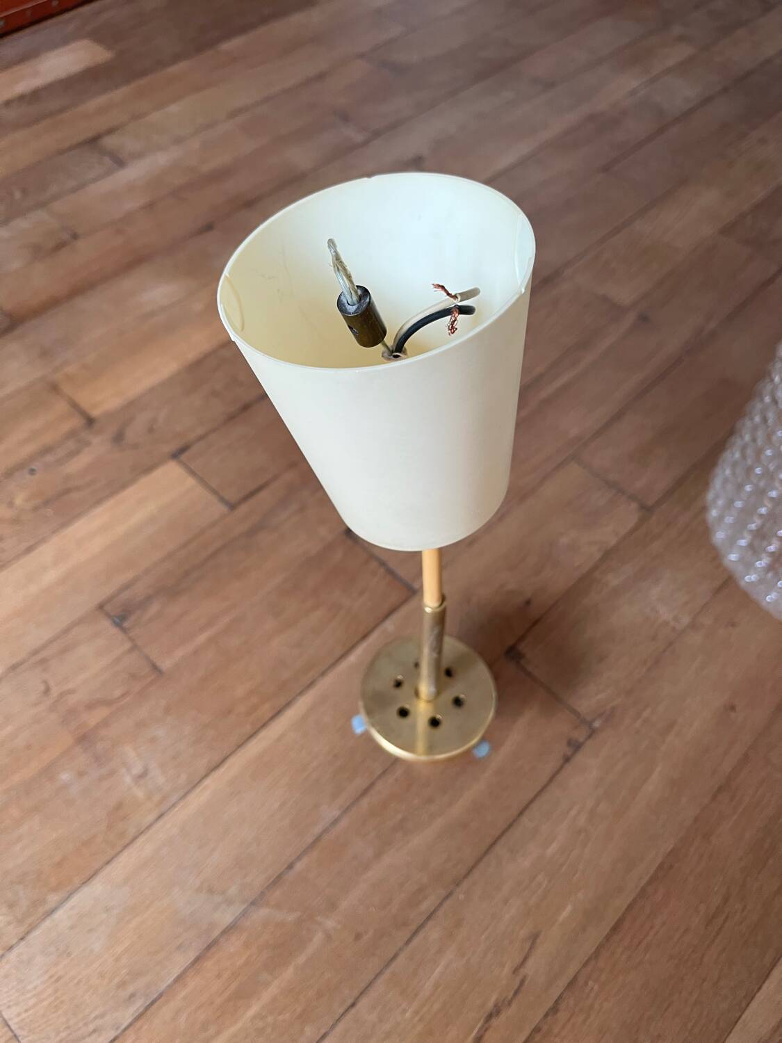 Vintage pendant light in chiseled glass from the 70s