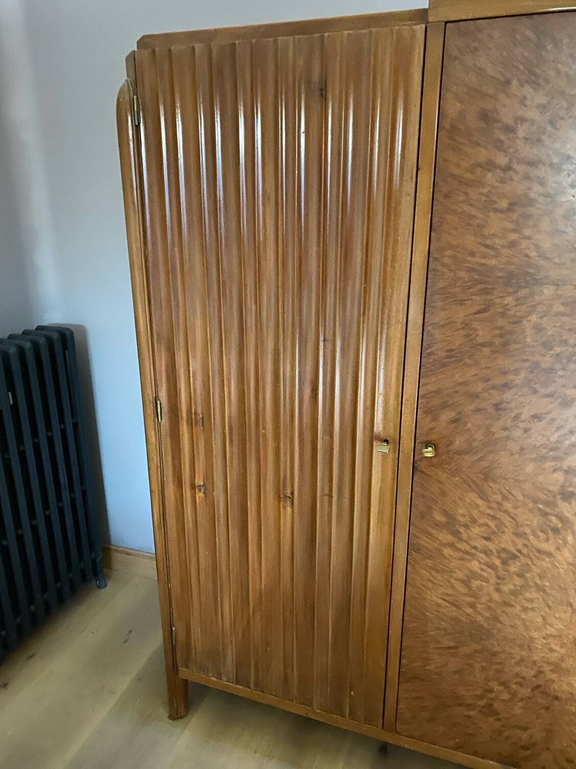 Art Deco 3-door wardrobe