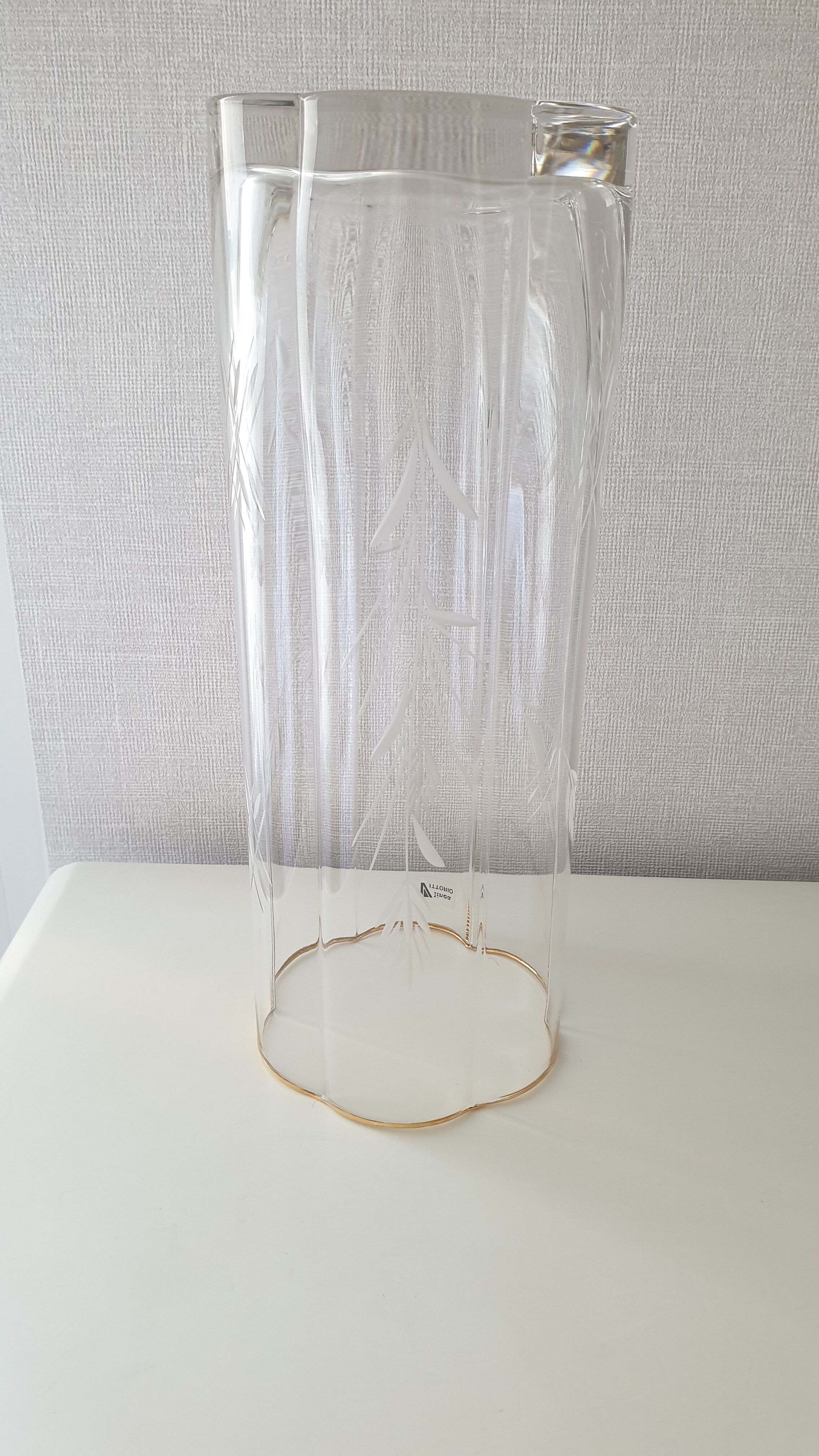Vintage Vittorio crystal vase