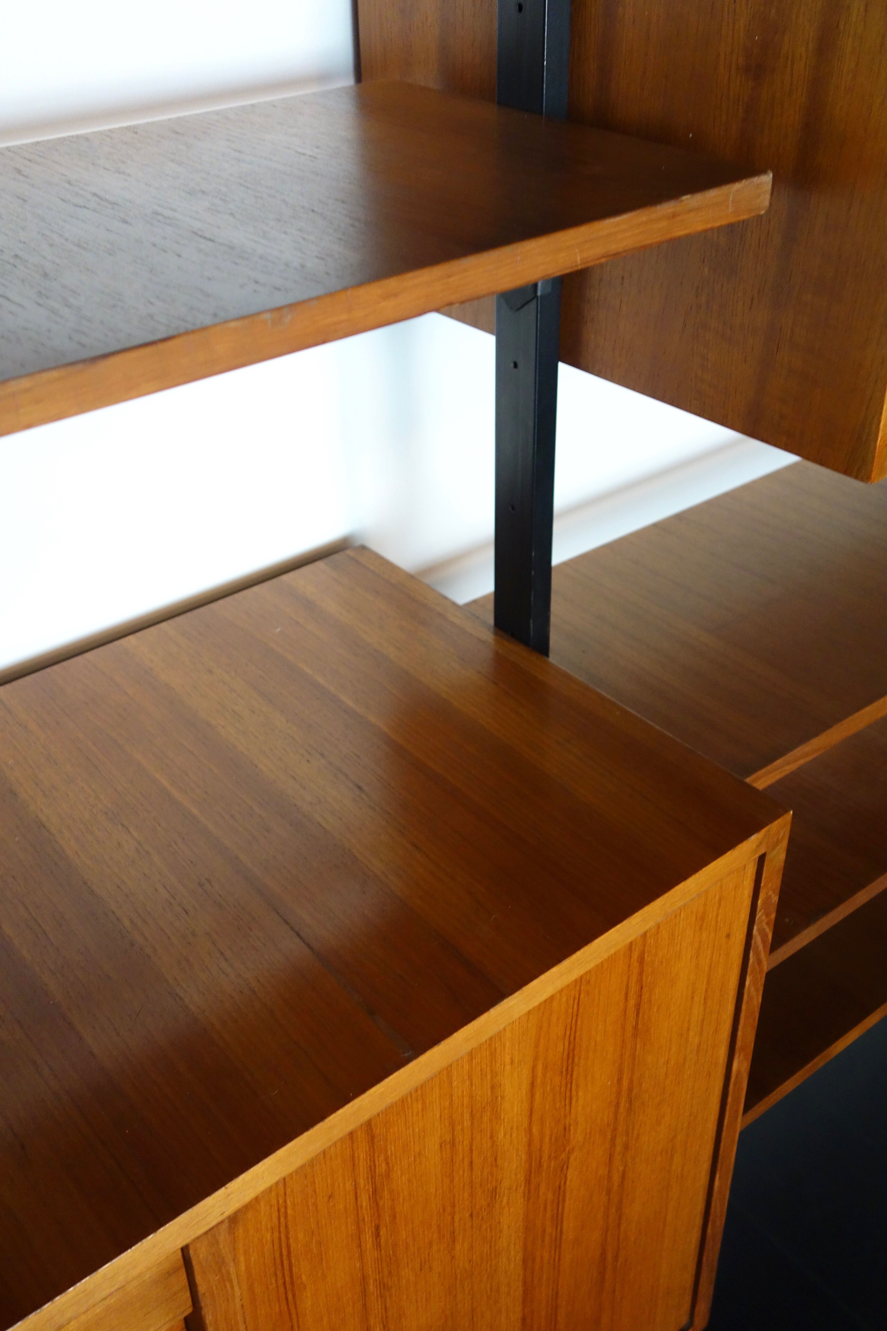 Bookcase italian teak of the 1950s