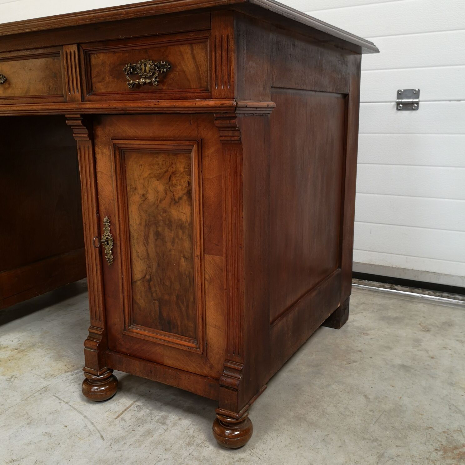 English office walnut and walnut bramble 1880 antique