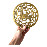 Dessous de plat en laiton motif écureuil