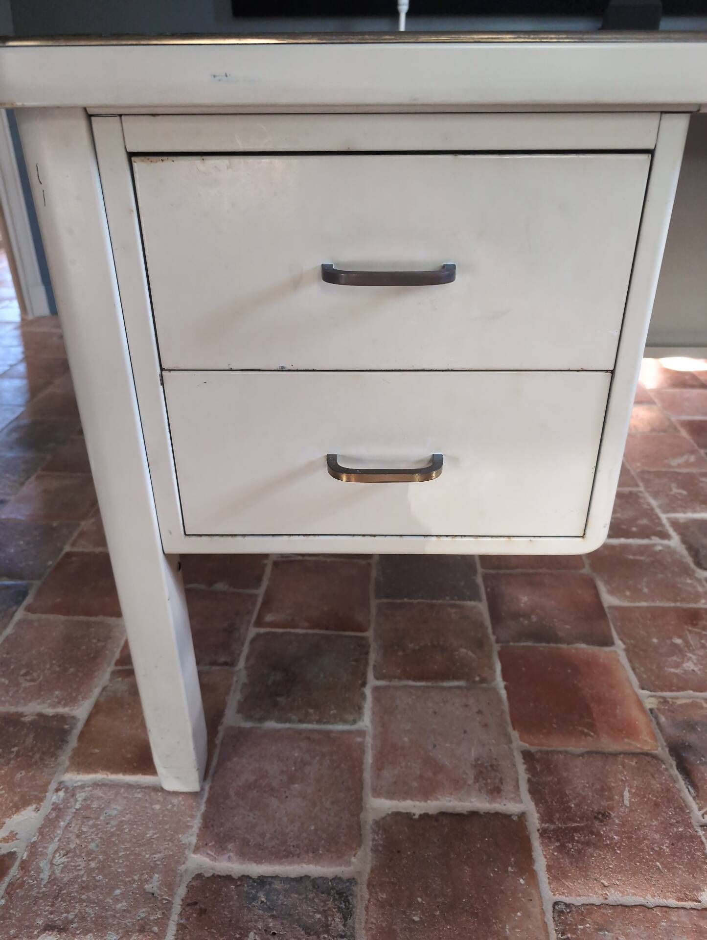 Children's metal desk