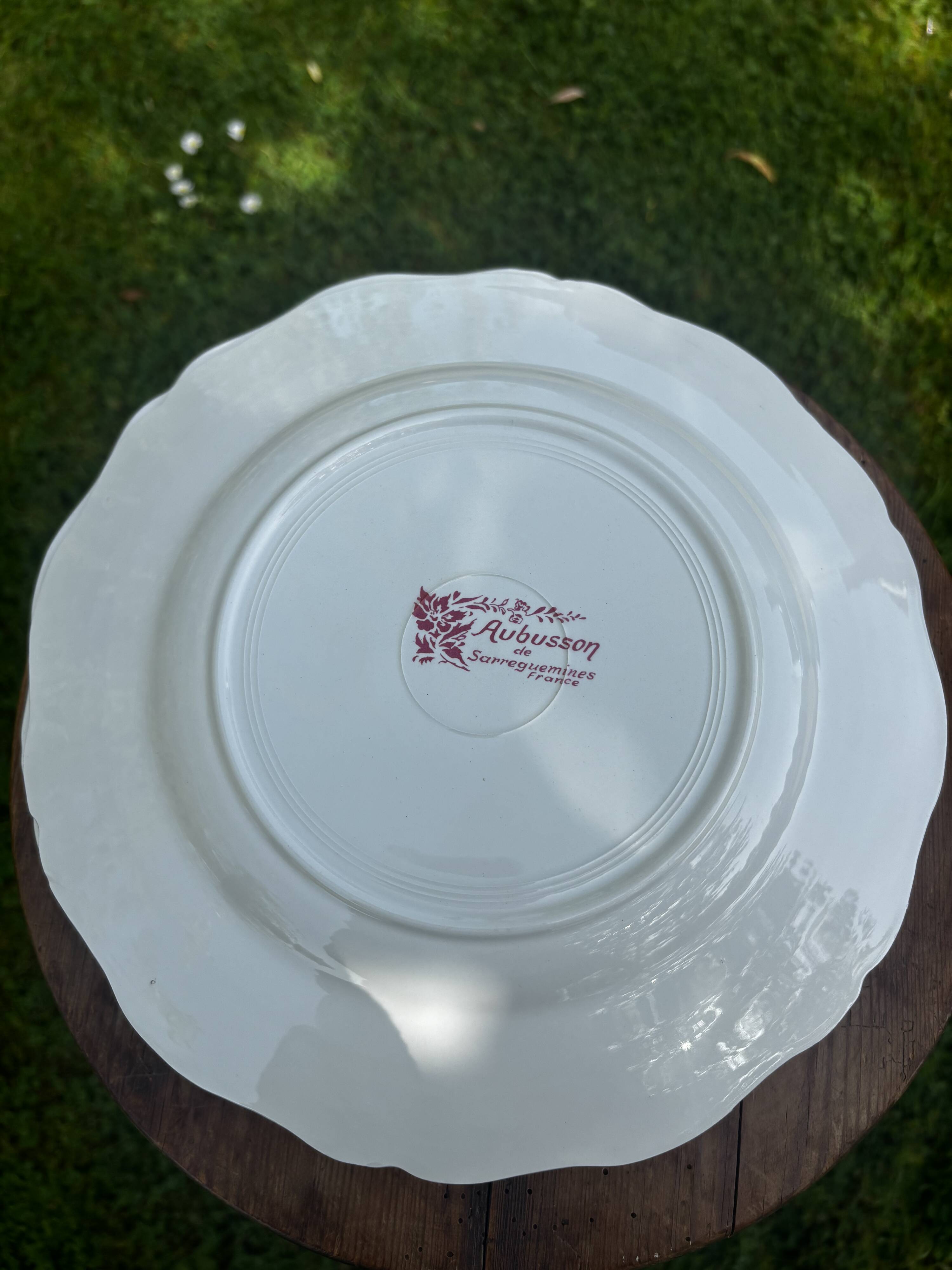 Set of two flat plates Sarreguemines Aubusson