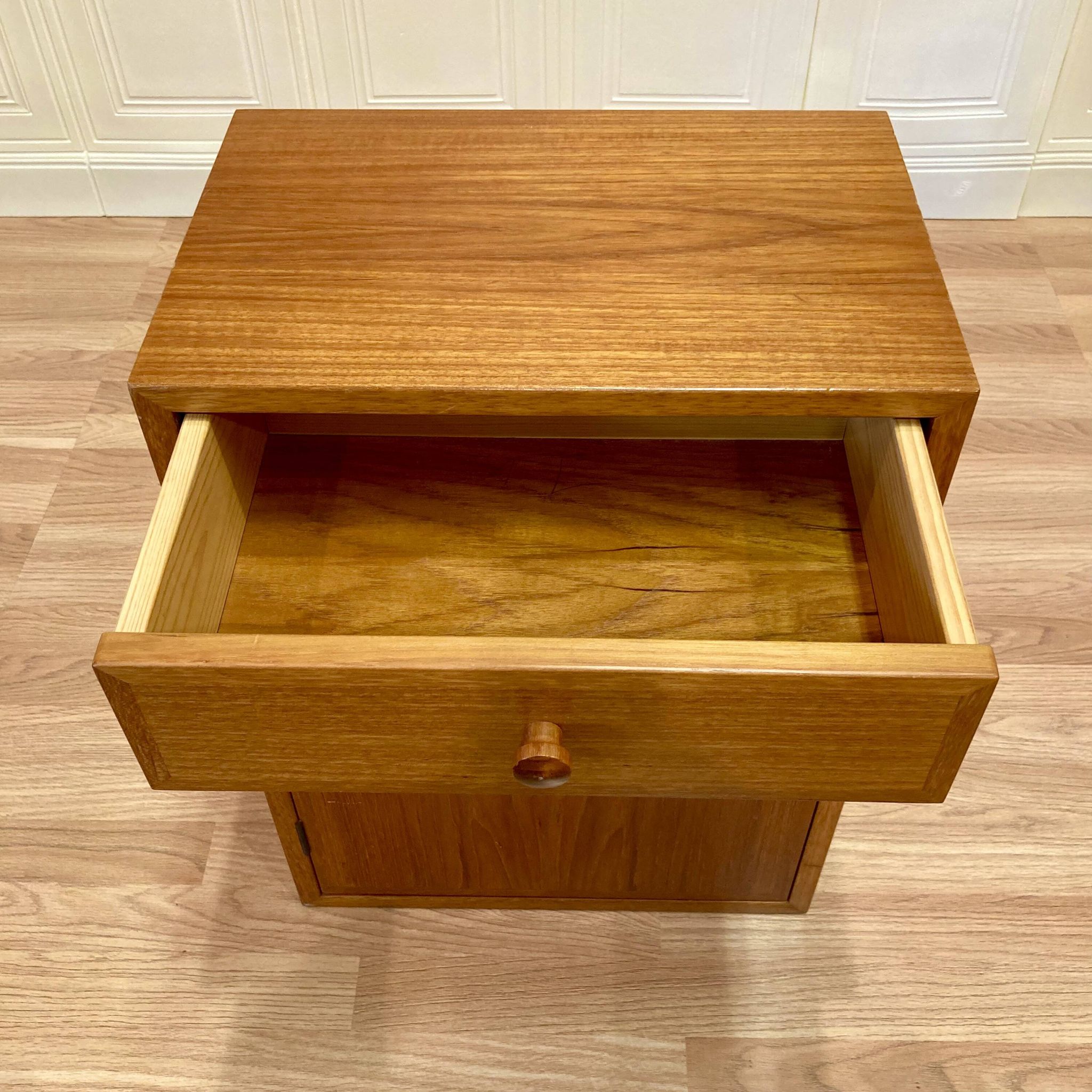 RANGEMENT "DESIGN SCANDINAVE 1960".