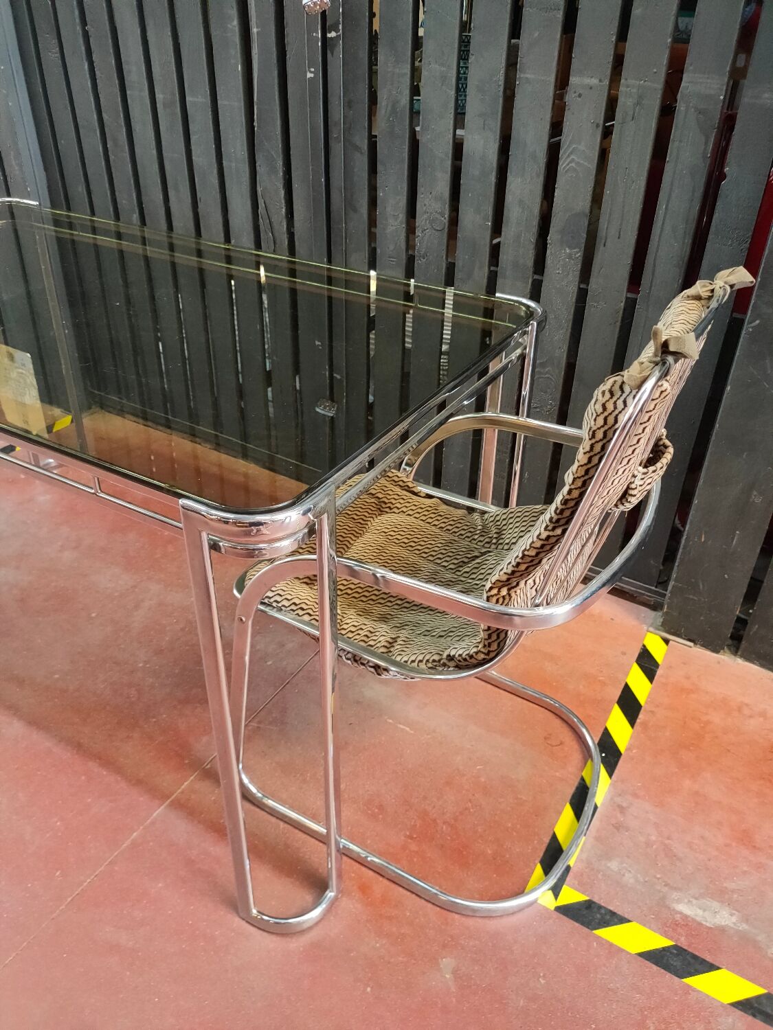 Vintage Italian table with tubular frame and smoked glass, 1970