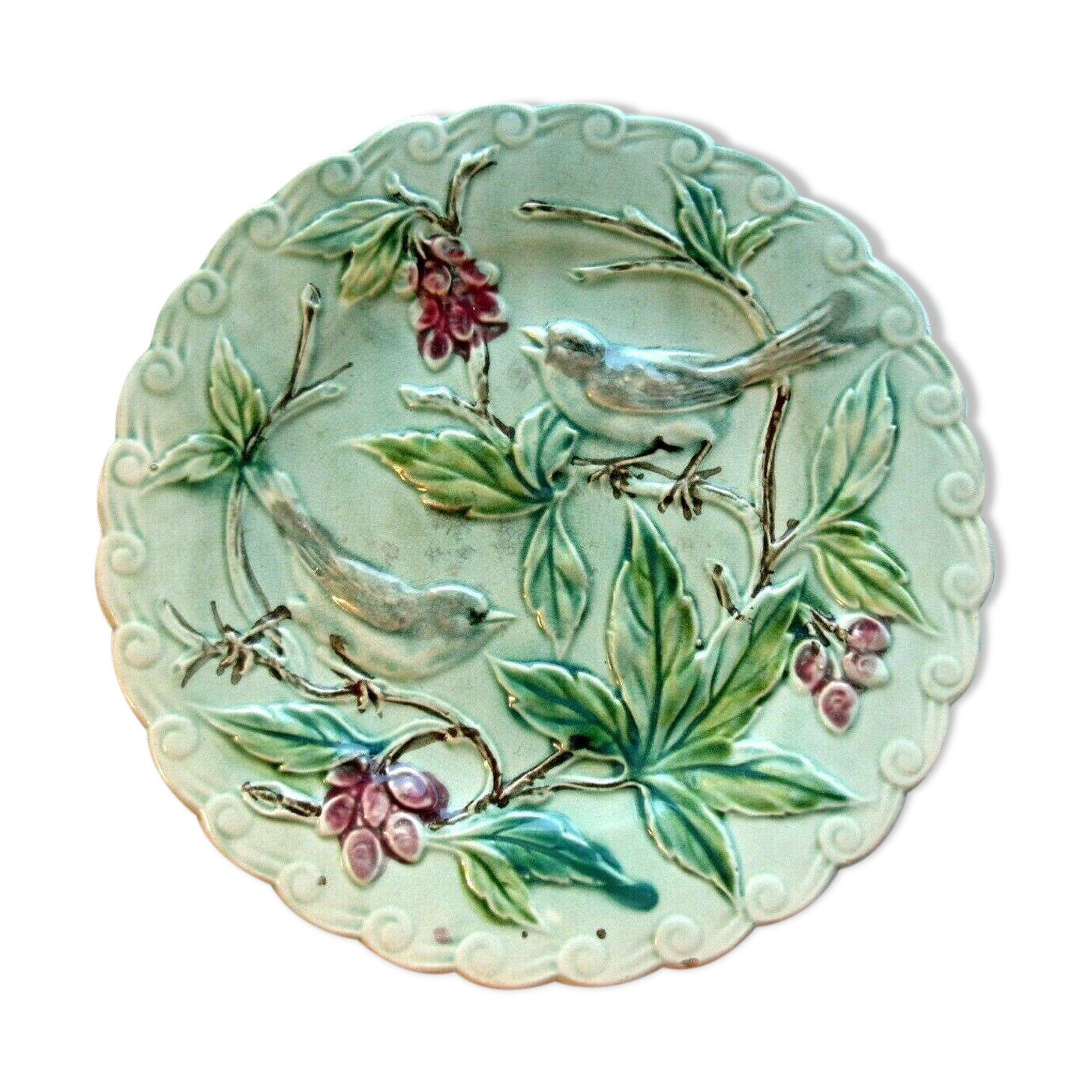 Old onnaing dabbling plat 2 birds pecking grapes