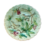 Old onnaing dabbling plat 2 birds pecking grapes