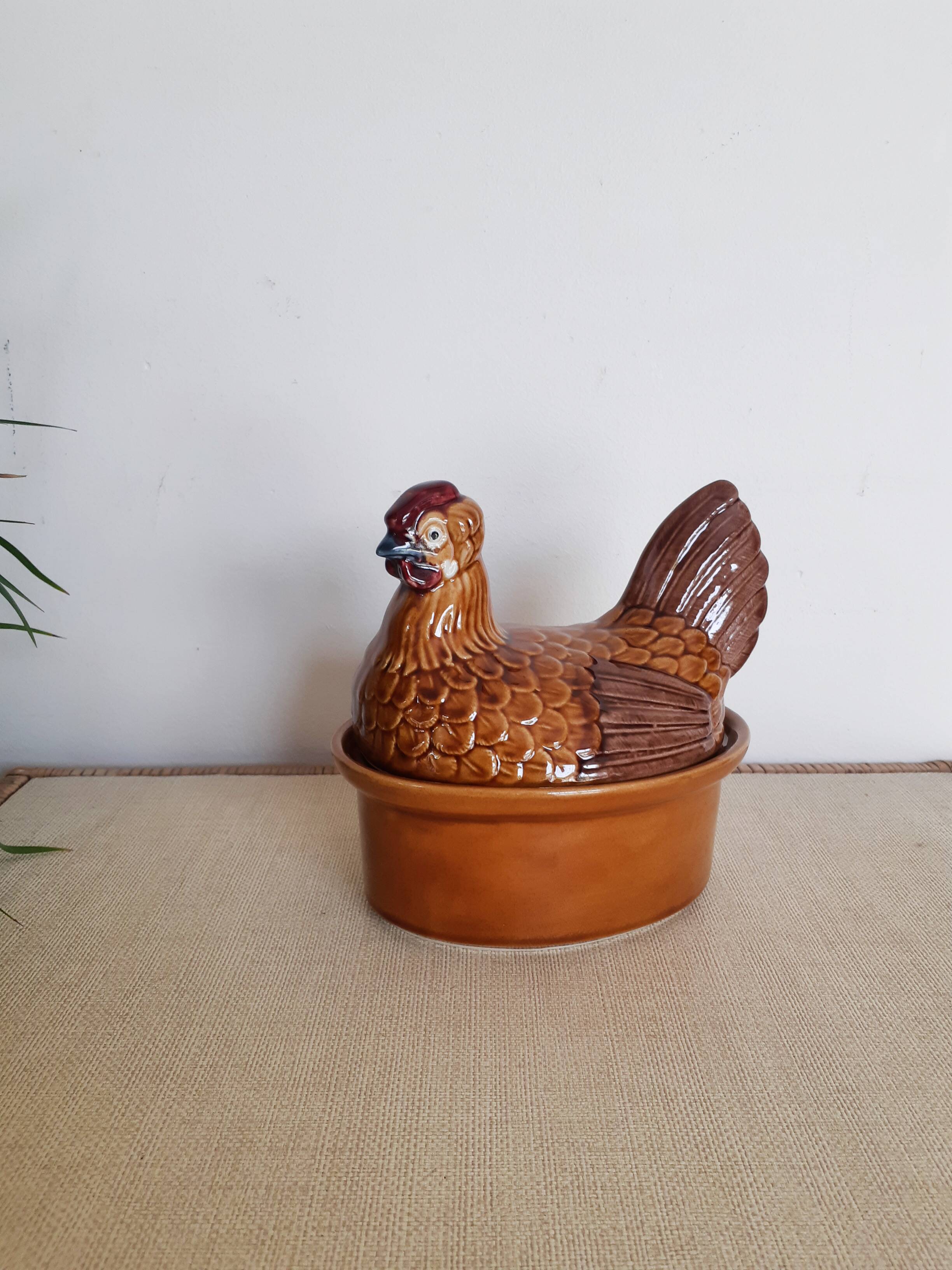 Terrine poule vintage, glazed earthenware baking dish