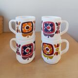 Mobil Arcopal 70s tableware set.