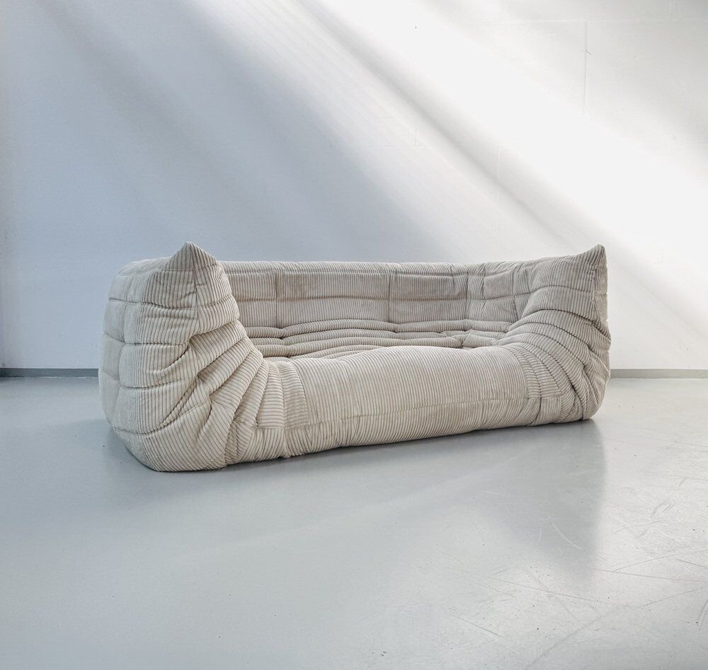 Beige Amrest Togo Sofa attributed to Michel Ducaroy for Ligne Roset, 1970s.