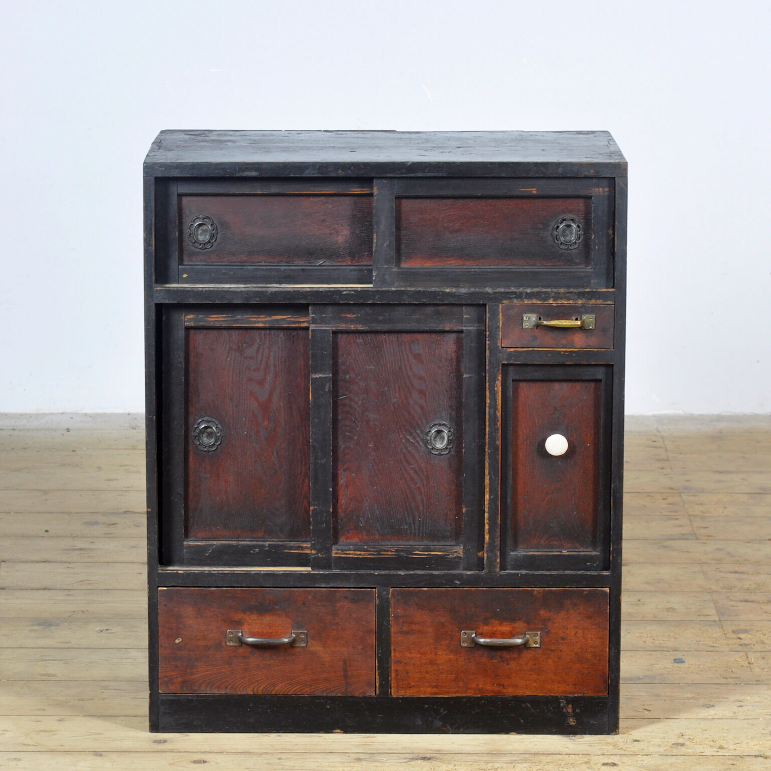 Japanese cabinet, 1930s