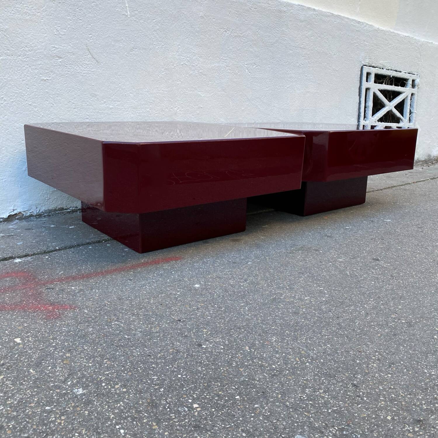 Pair of vintage lacquered and brass coffee tables, 1970