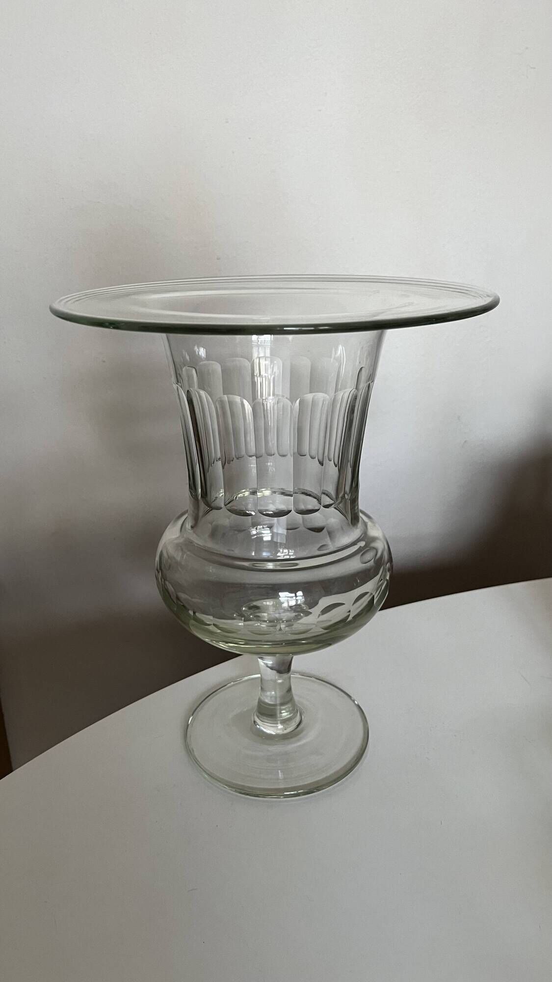 XXL neoclassical 19th-century medical vase in flat-cut crystal
