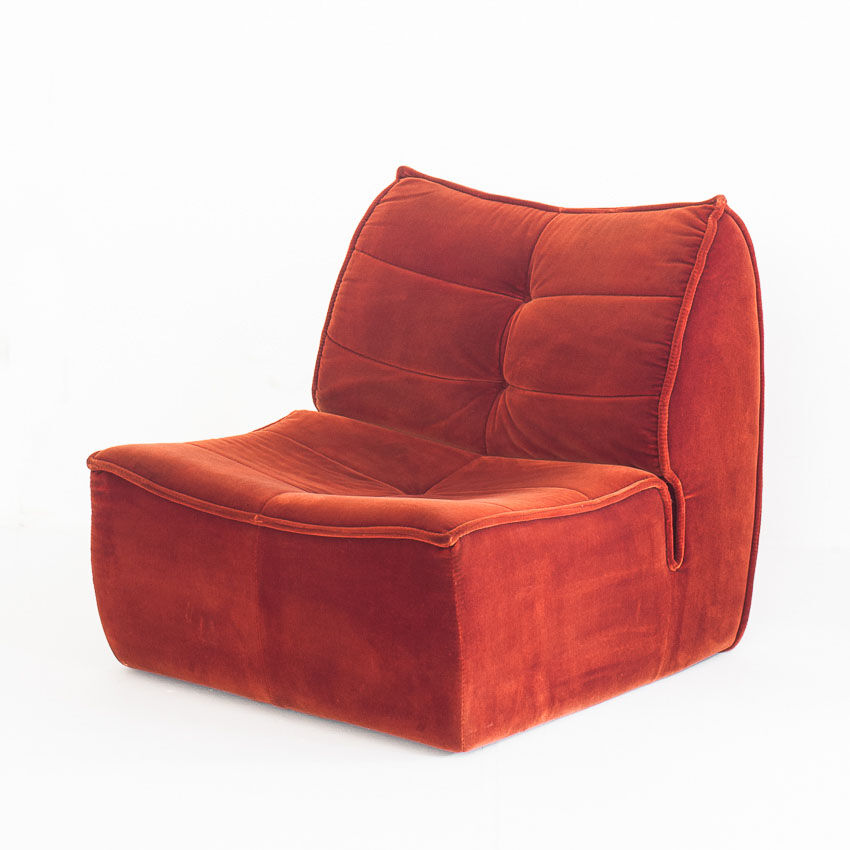 Vintage velvet lounge chair. Distributed by Cinna. France 1980s.