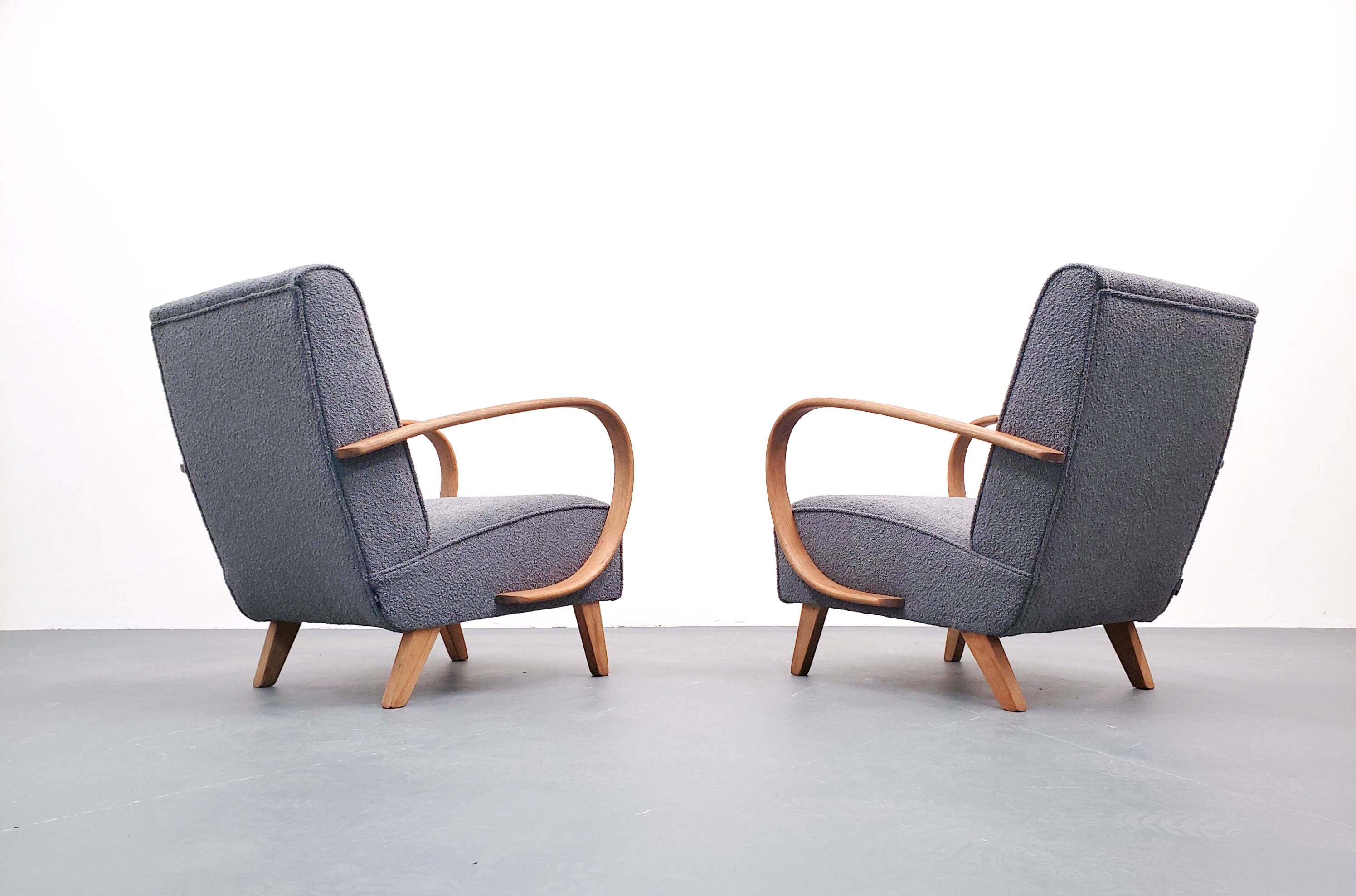 Fauteuil Jindrich Halabala en bois courbé, bouclette grise, 1930