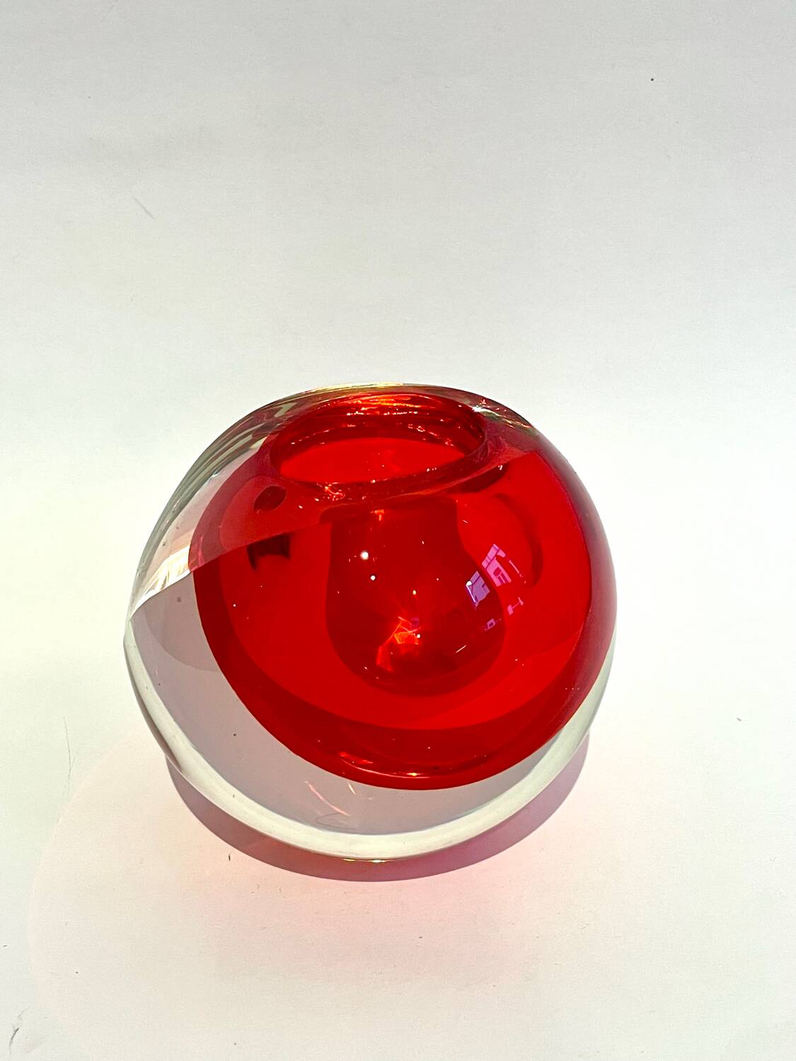 Sommerso round vase, Murano