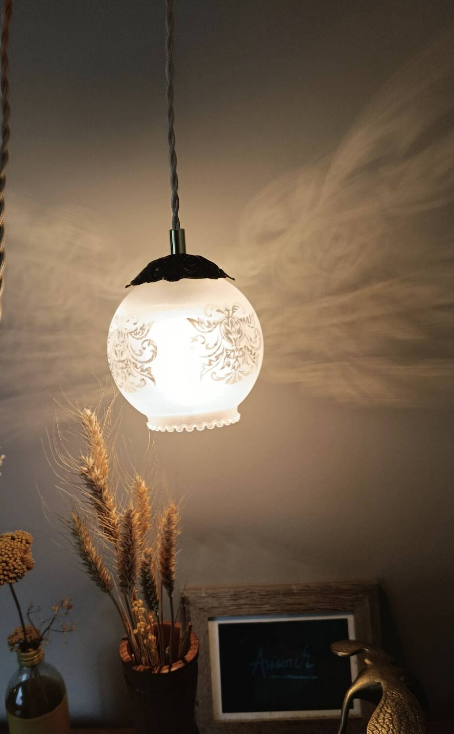 lampe baladeuse loupiote globe dépoli rétro chic