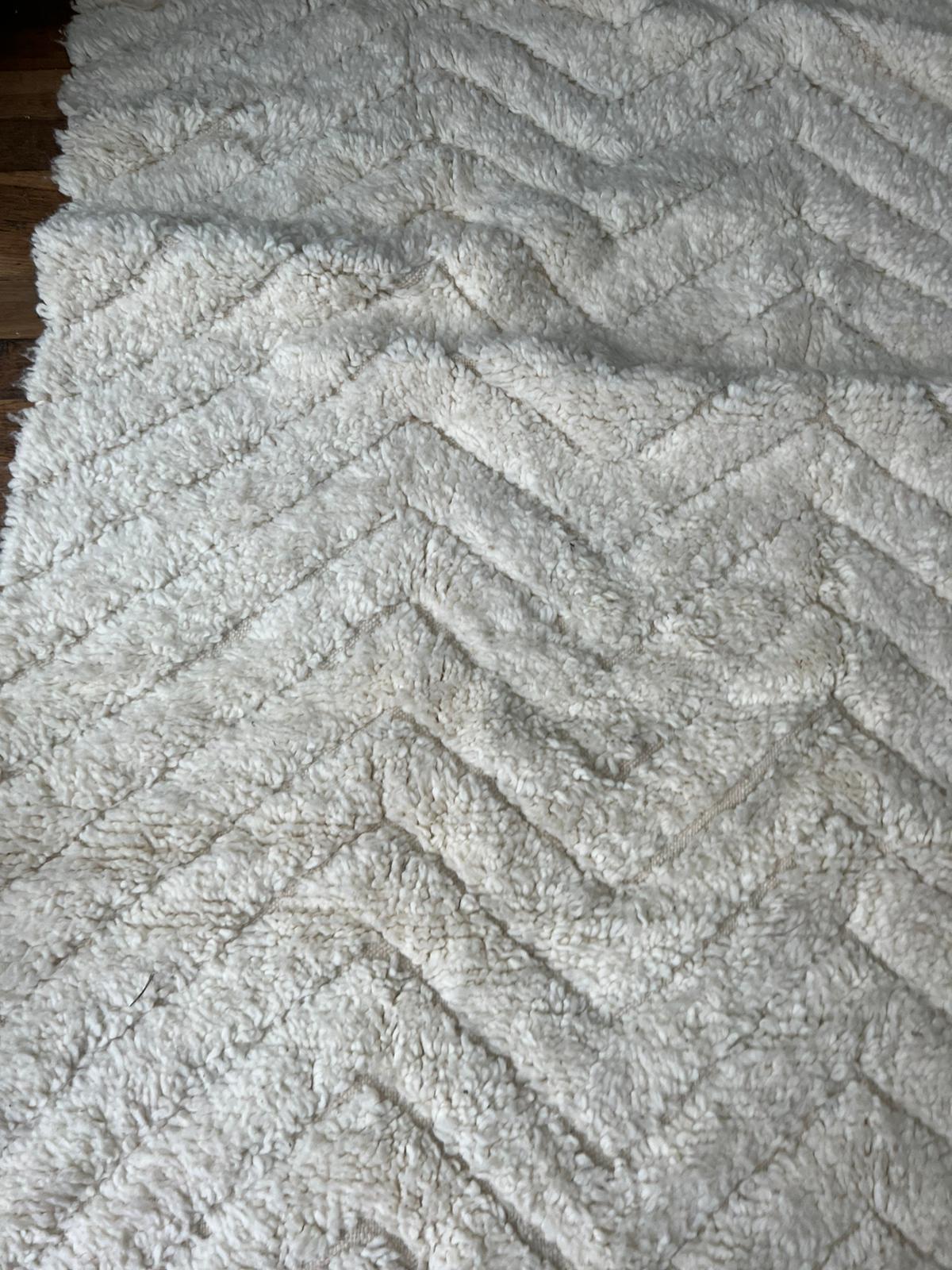 Berber carpet 2m4x1m45