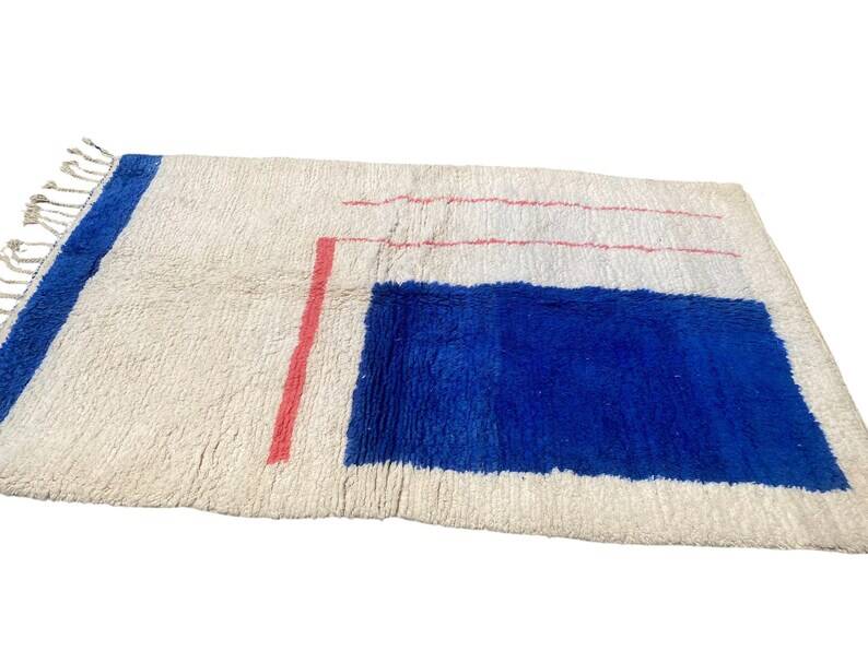 Natural wool rug 250cm x 150cm