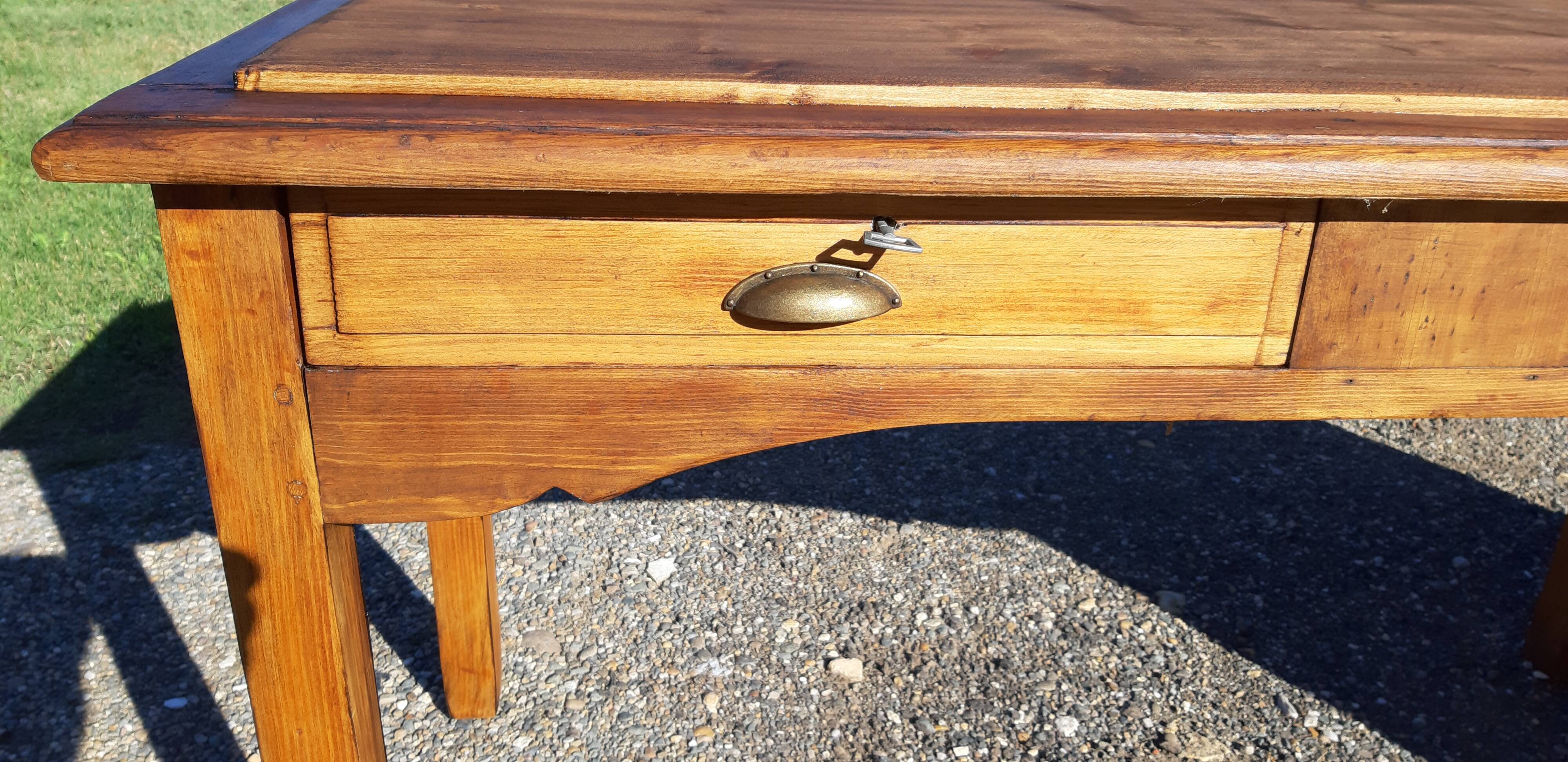 Table of Metier Drapier Pin, 5 Drawers