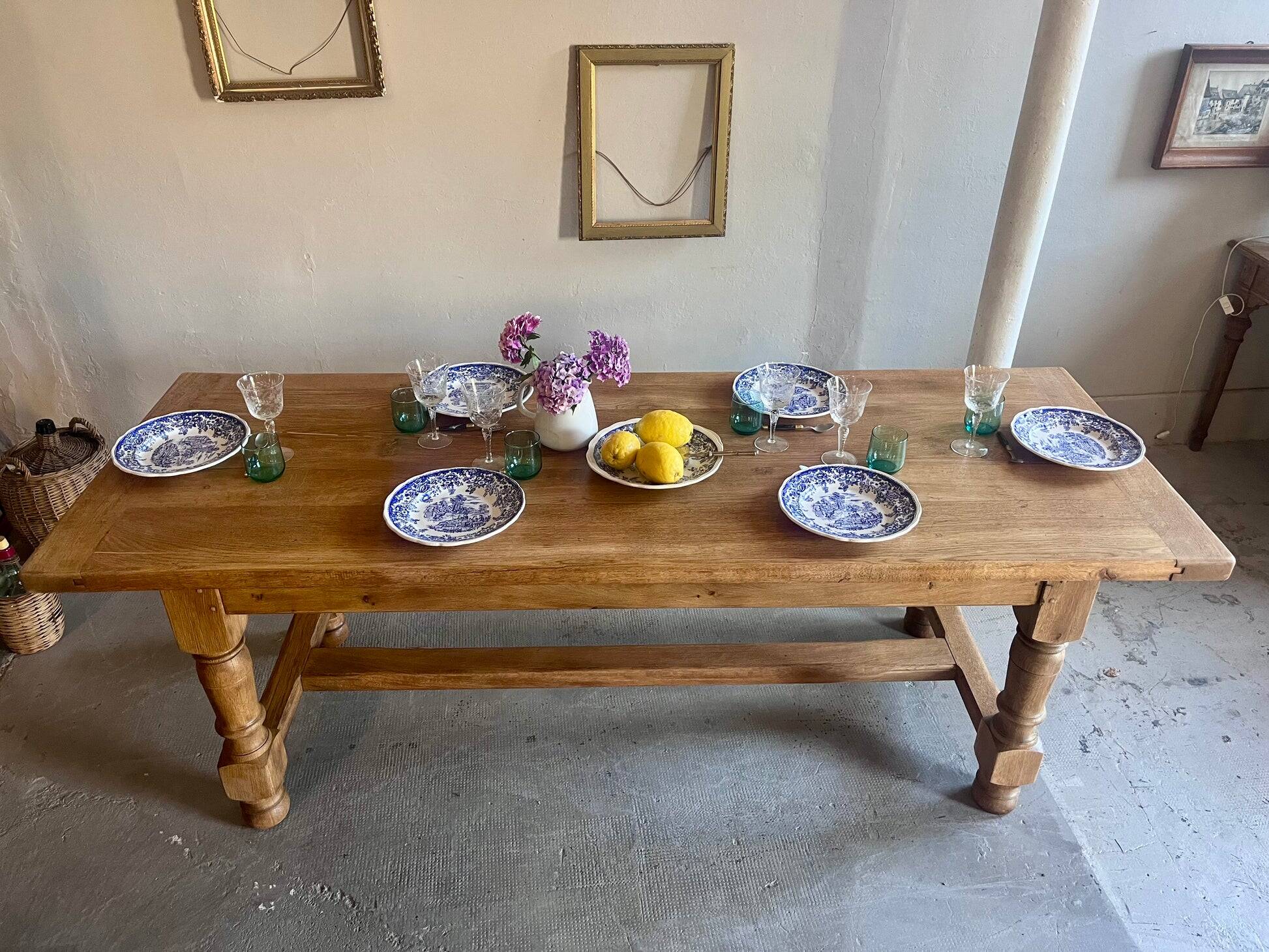 Table de ferme ancienne en bois massif