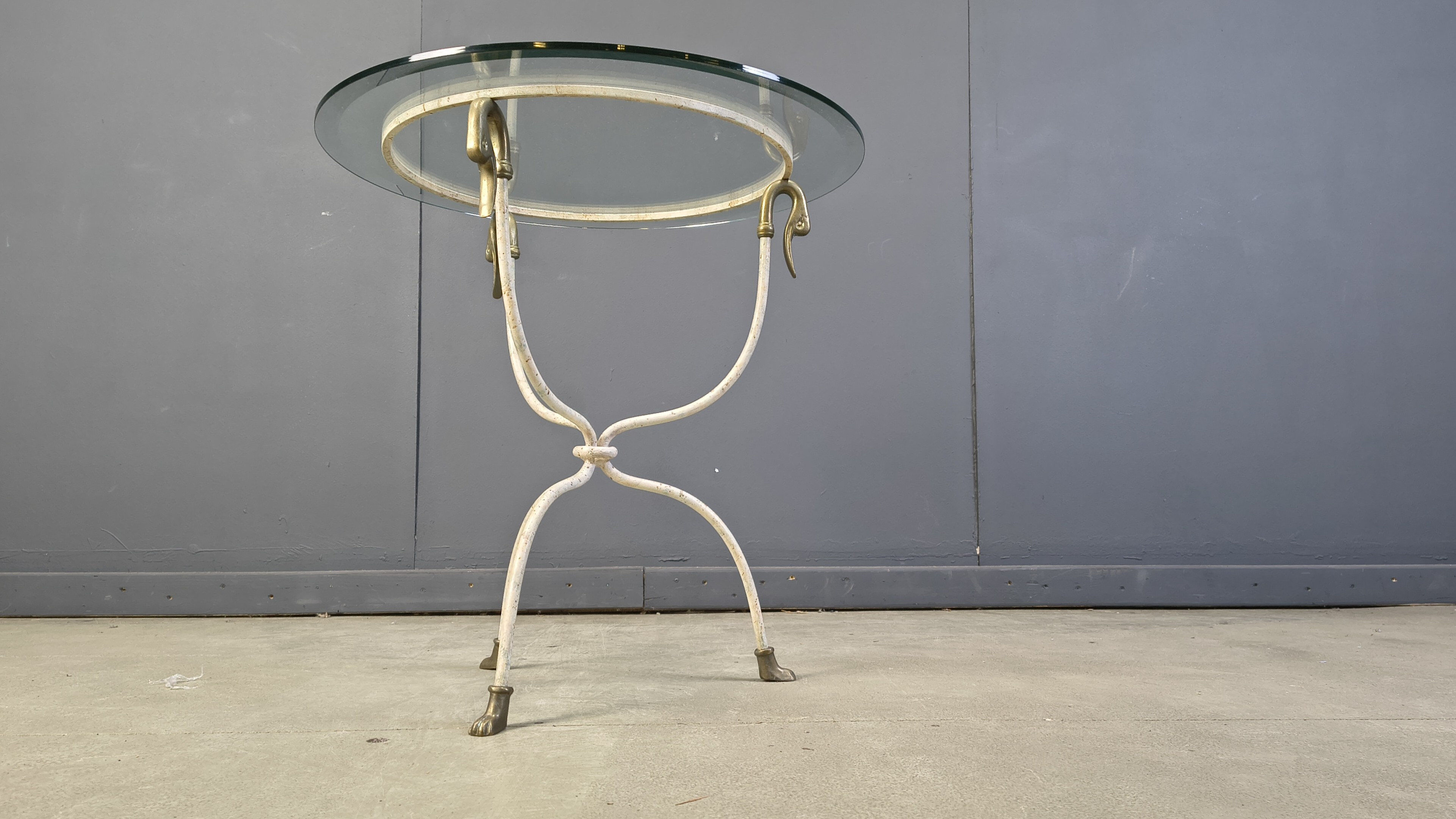 Mid-century Italian swan side table, 1970s
