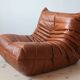 Ensemble Togo de canapé 2 places, fauteuil et pouf en cuir marron whiskey.