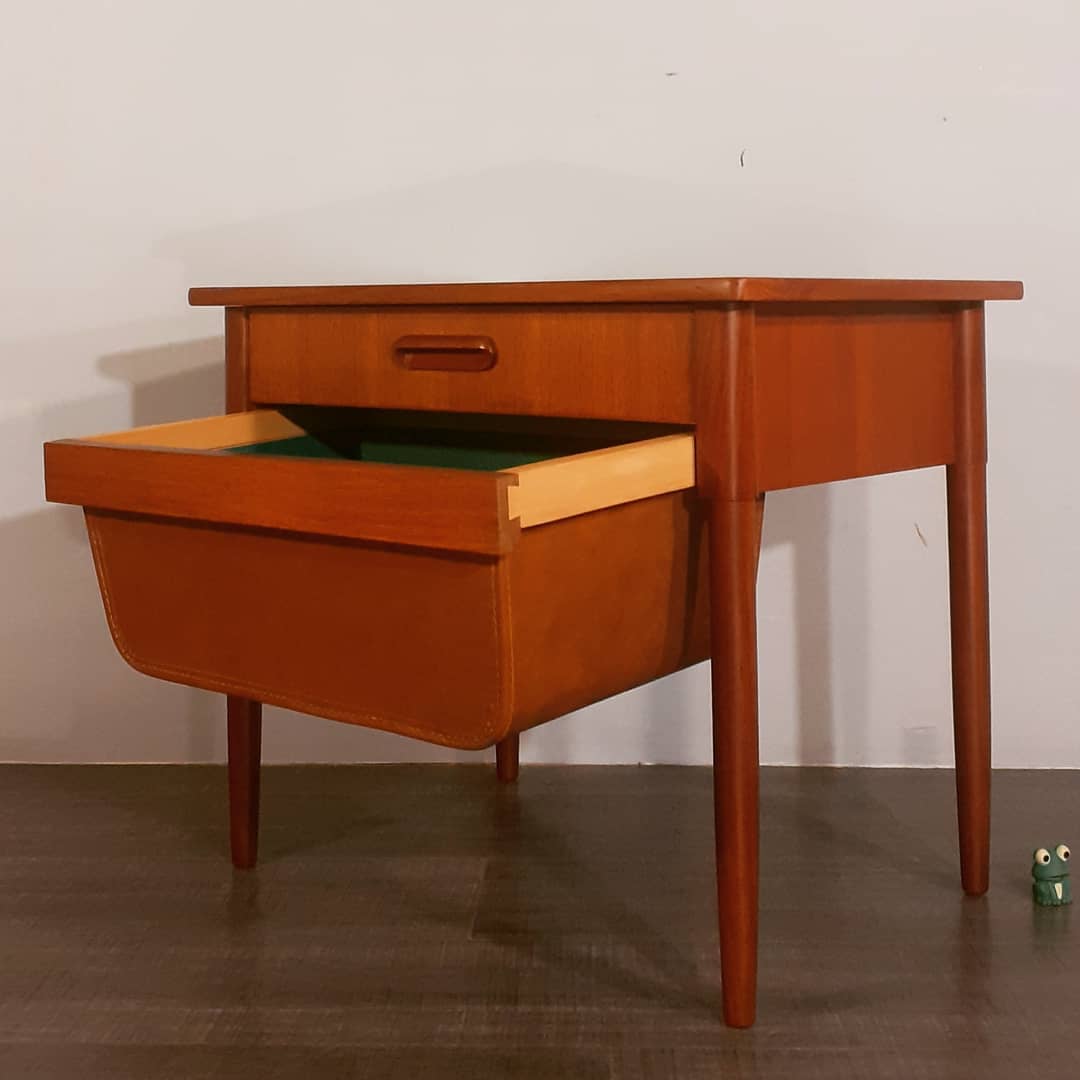 Pair of bedside tables "pelicans" in teak, norwegian 1960s
