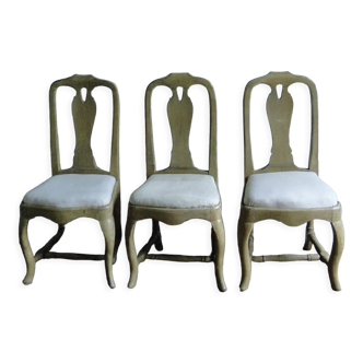 3 chaises suèdoises baroques