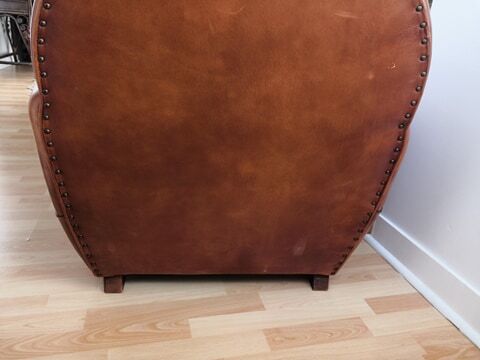 Tawny vintage leather club chair
