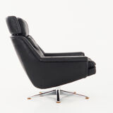 Swivel armchair designed by Werner Langenfeld for Esa.